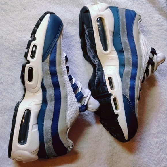 Nike Blue and Gray Air Max 95 - Picture 4 of 8